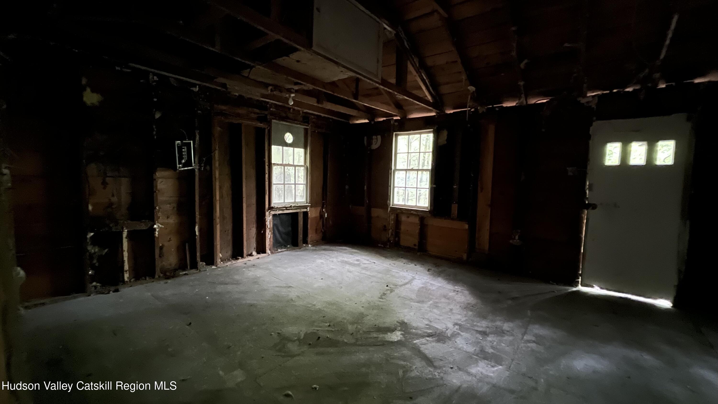 14 Saw Pitt Road Kerhonkson, NY 12446 - Photo 5 of 9 a view of a porch of the house