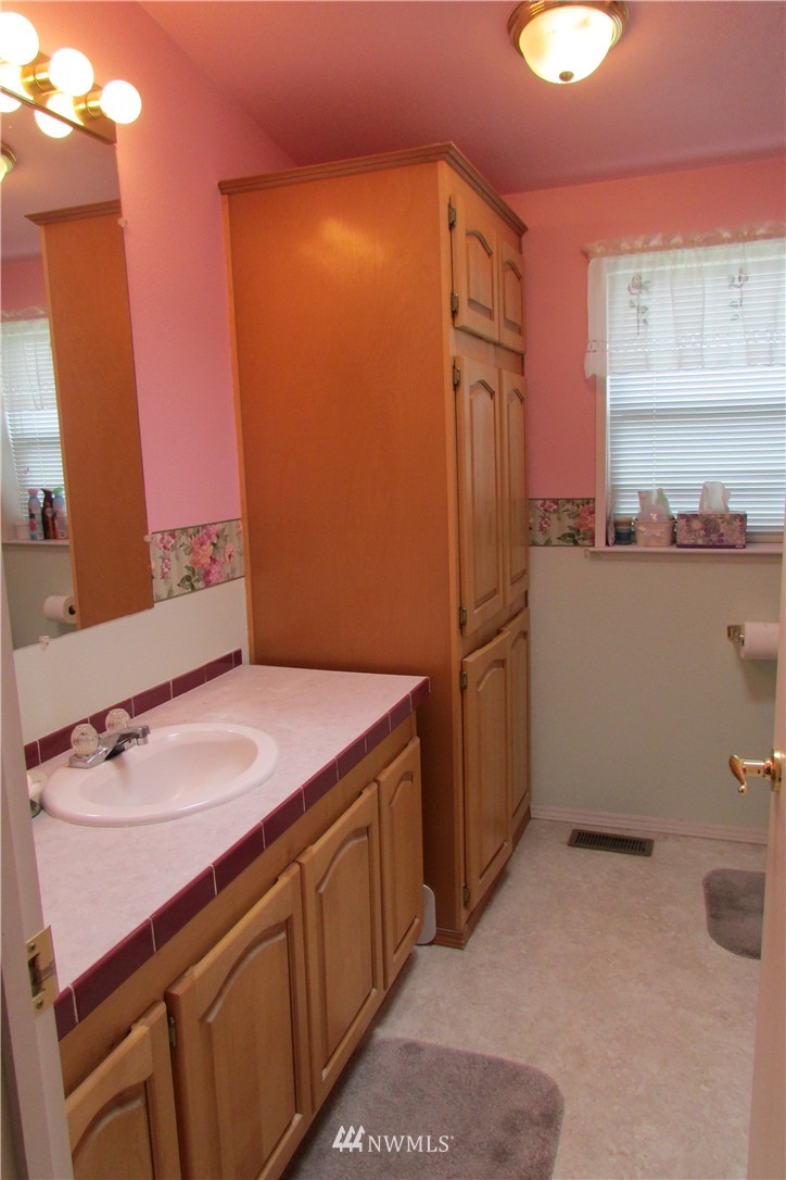 68 Johnson Road Port Angeles, WA 98363 - Photo 14 of 23 Gallery Image 14