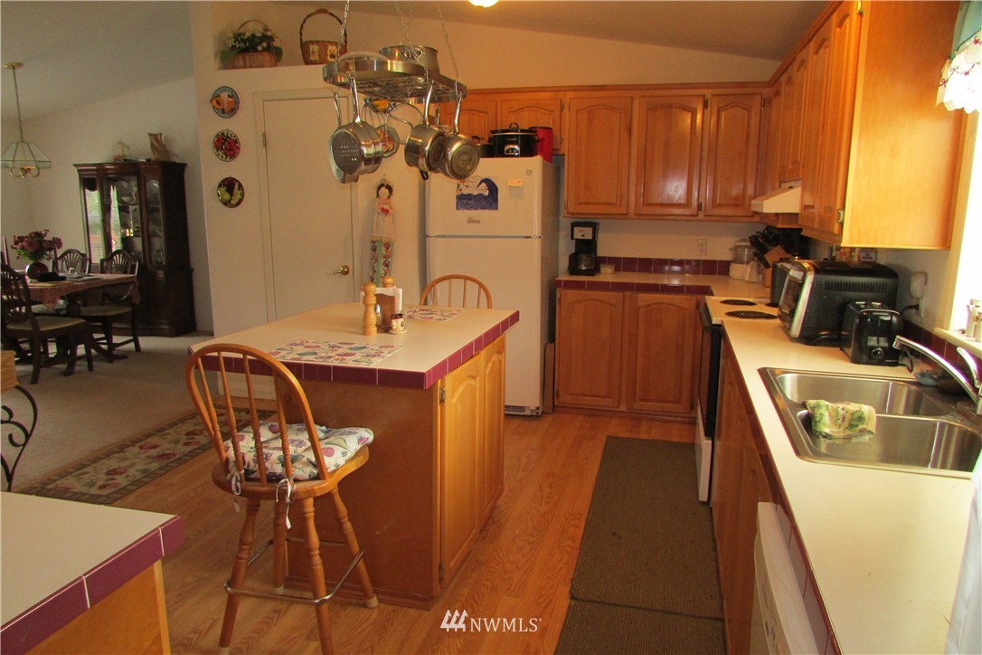68 Johnson Road Port Angeles, WA 98363 - Photo 3 of 23 Gallery Image 3