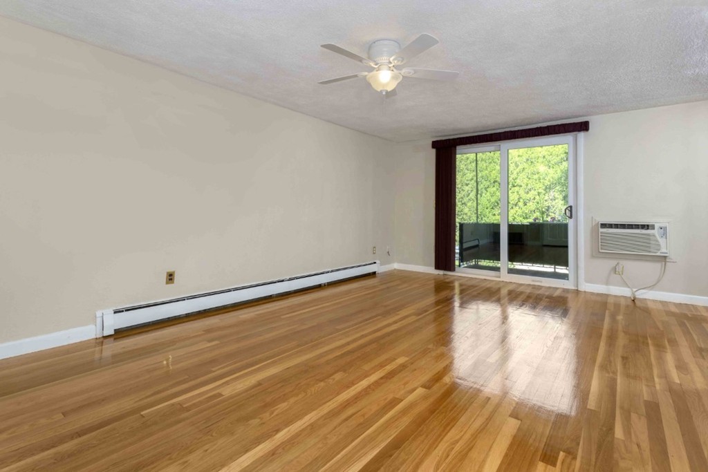 82 Renwick Road, Unit B Wakefield, MA 01880 - Photo 9 of 29 Gallery Image 9