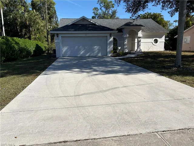 $559,900 | 804 Bluebird Street, Naples, FL 34104