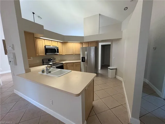 $559,900 | 804 Bluebird Street, Naples, FL 34104