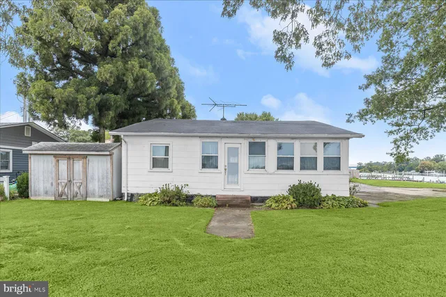 $620,000 | 116 Kingston Park Lane East, Middle River, MD 21220