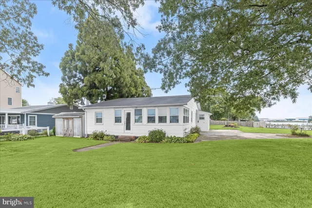 $620,000 | 116 Kingston Park Lane East, Middle River, MD 21220