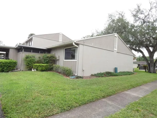 $199,000 | 7933 Pine Drive, Unit 37, Temple Terrace, FL 33637
