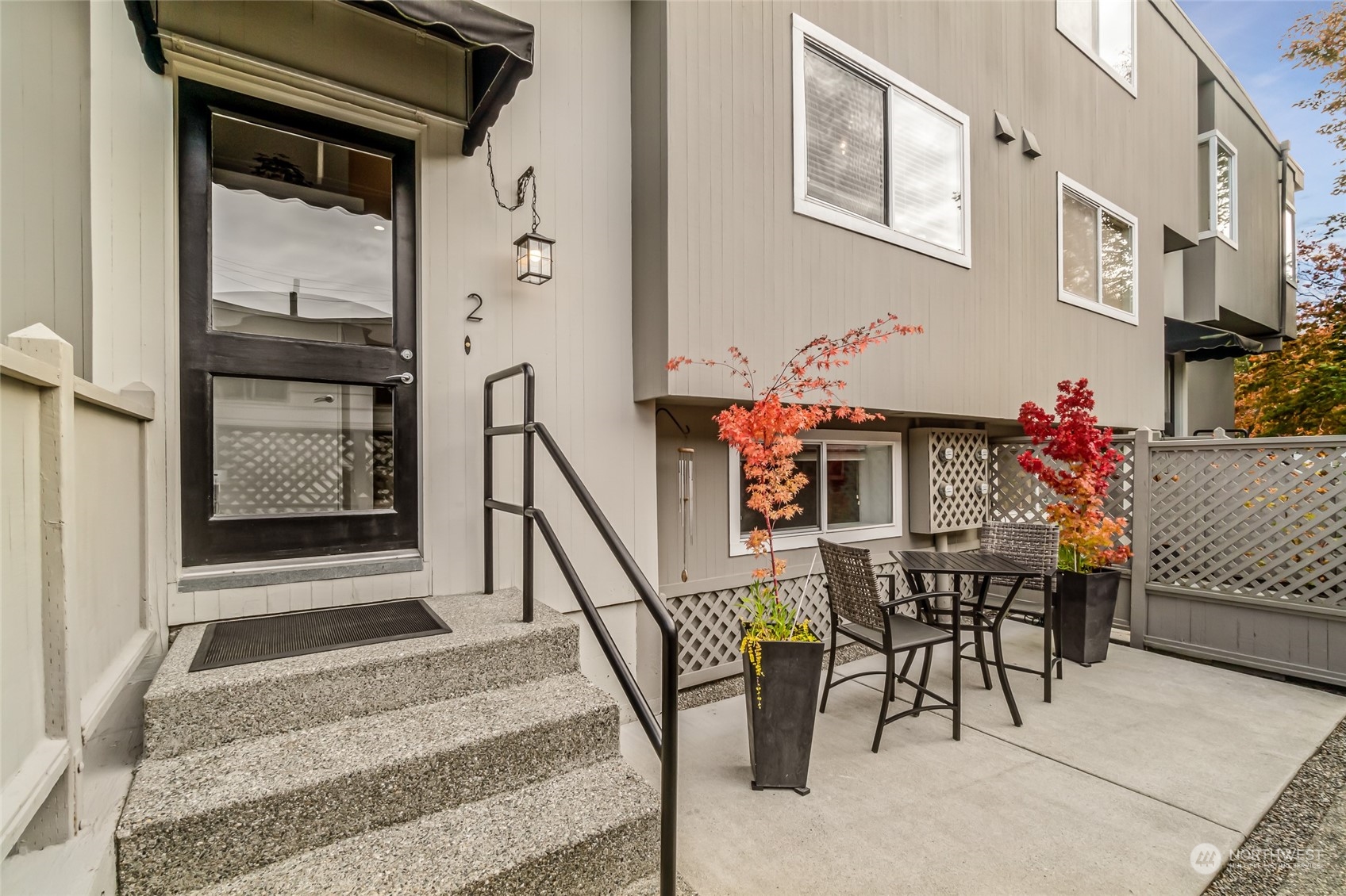 611 Bell Street, Unit 2 Edmonds, WA 98020 - Photo 3 of 37 Gallery Image 3
