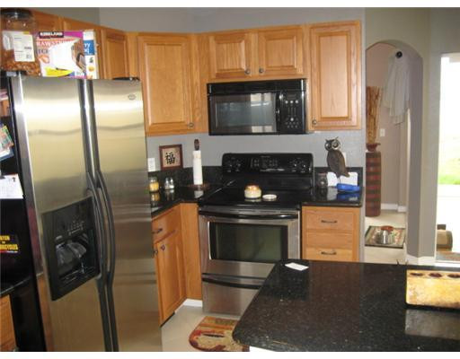 10744 Oak Lake Way Boca Raton, FL 33498 - Photo 10 of 25 Kitchen