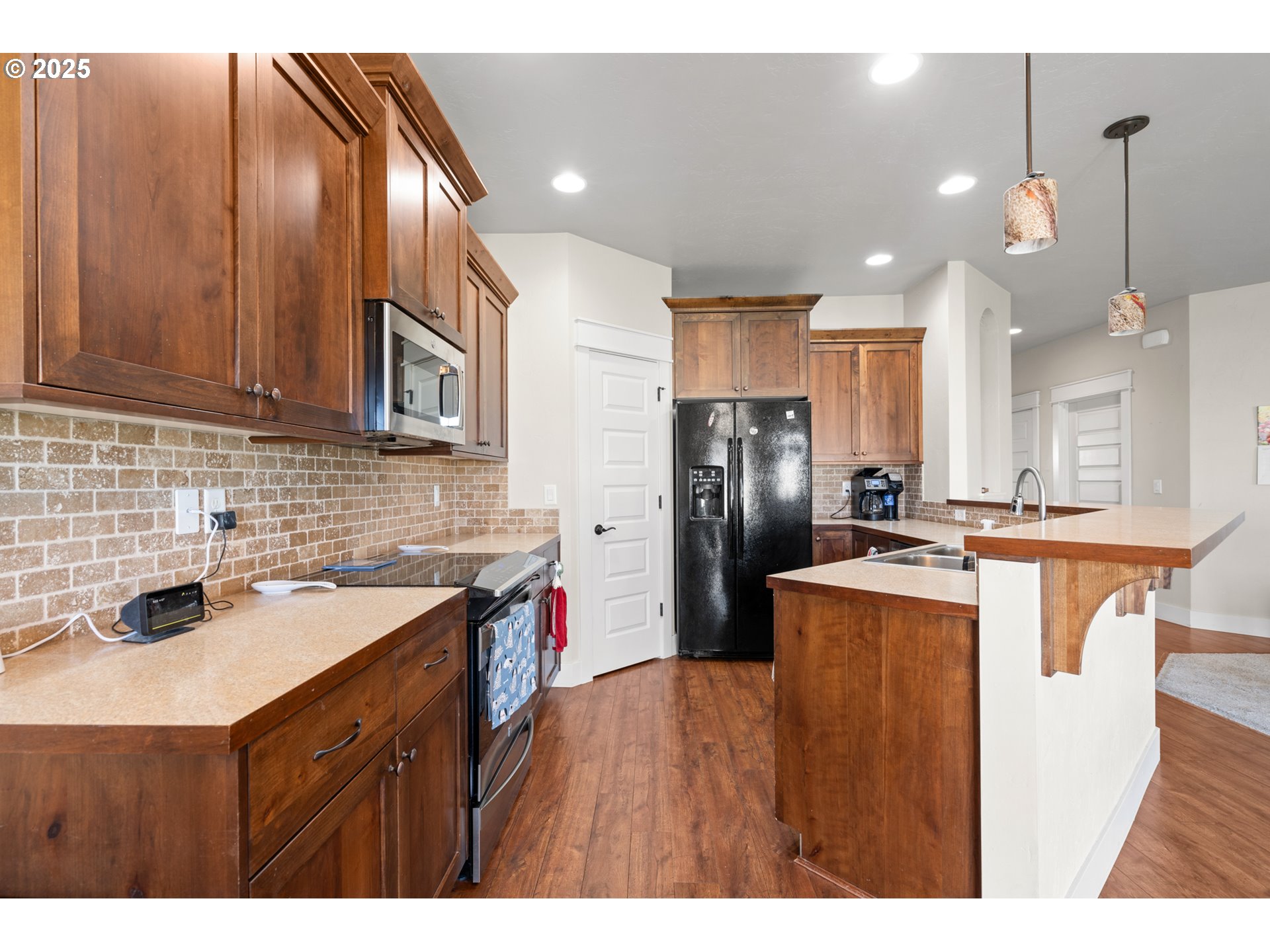 100 Rome Street Boardman, OR 97818 - Photo 4 of 47