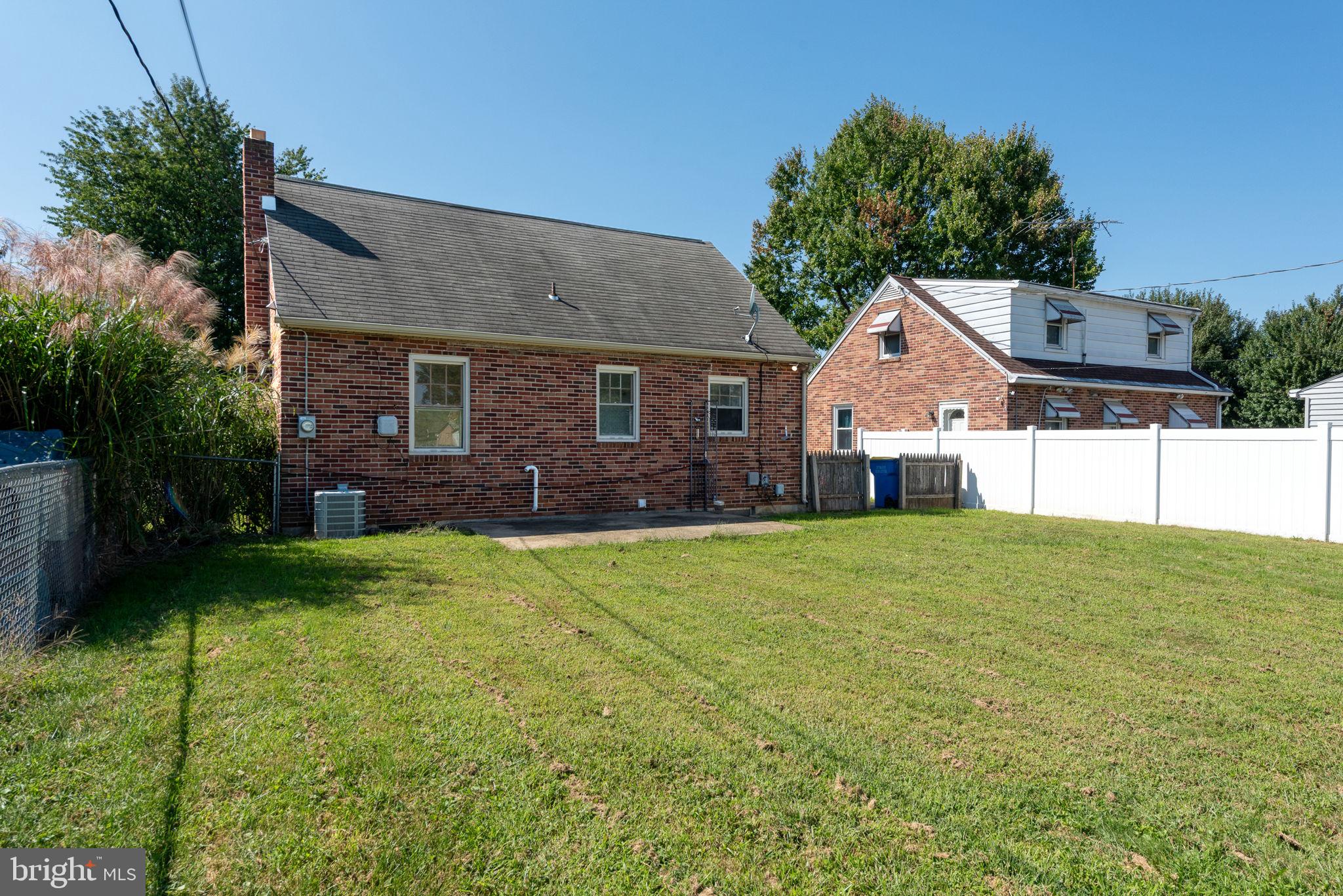 303 Greystone Road York, PA 17402 - Photo 14 of 31 Gallery Image 14