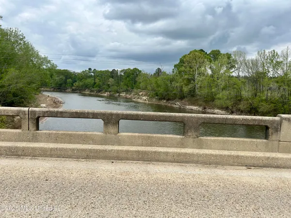 $100,000 | 184 Highway Silver Creek, Silver Creek, MS 39663