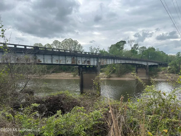 $100,000 | 184 Highway Silver Creek, Silver Creek, MS 39663