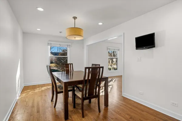 $564,000 | 1150 Thompson Boulevard, Buffalo Grove, IL 60089
