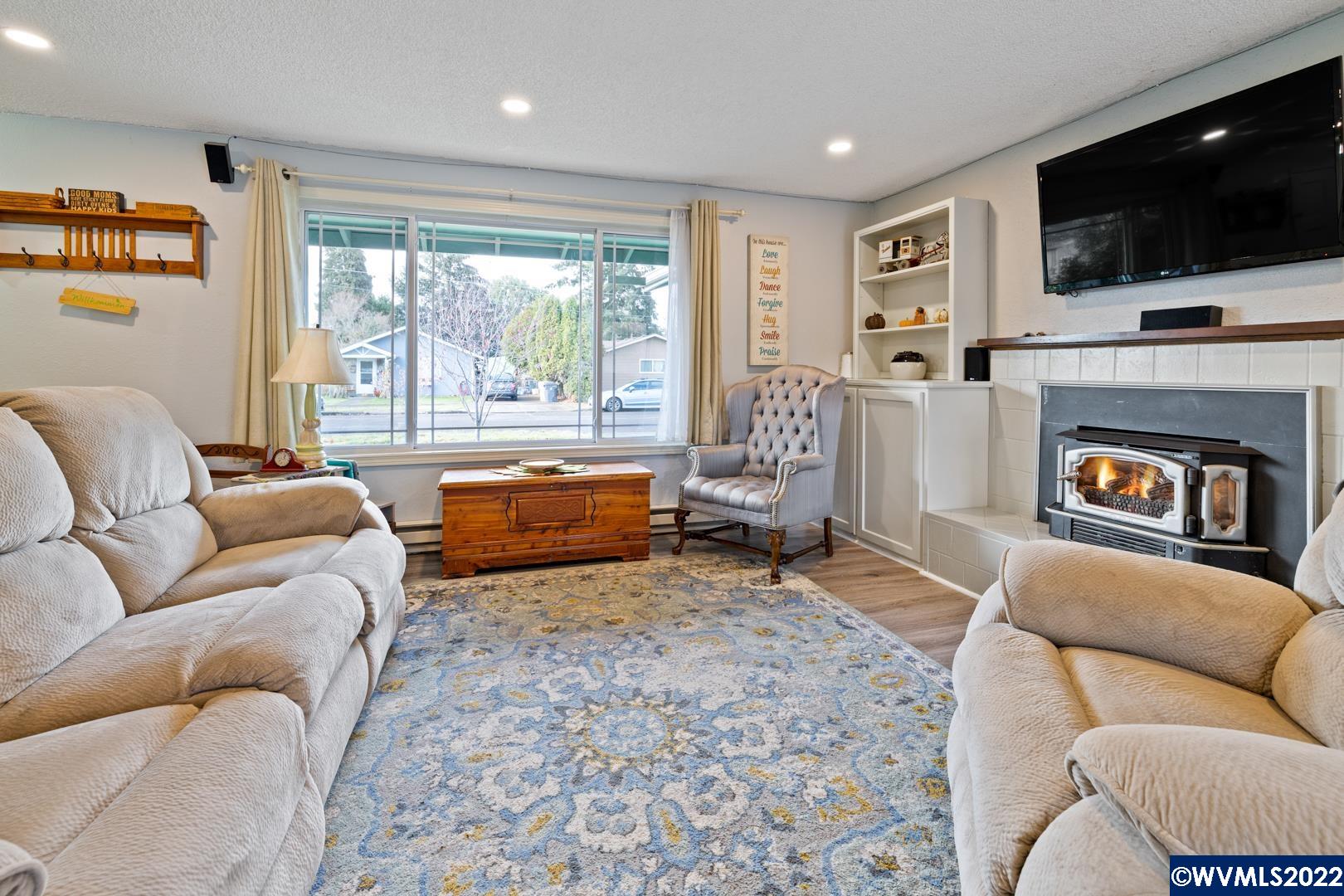 165 Cleveland Street Lebanon, OR 97355 - Photo 4 of 30 Gallery Image 4