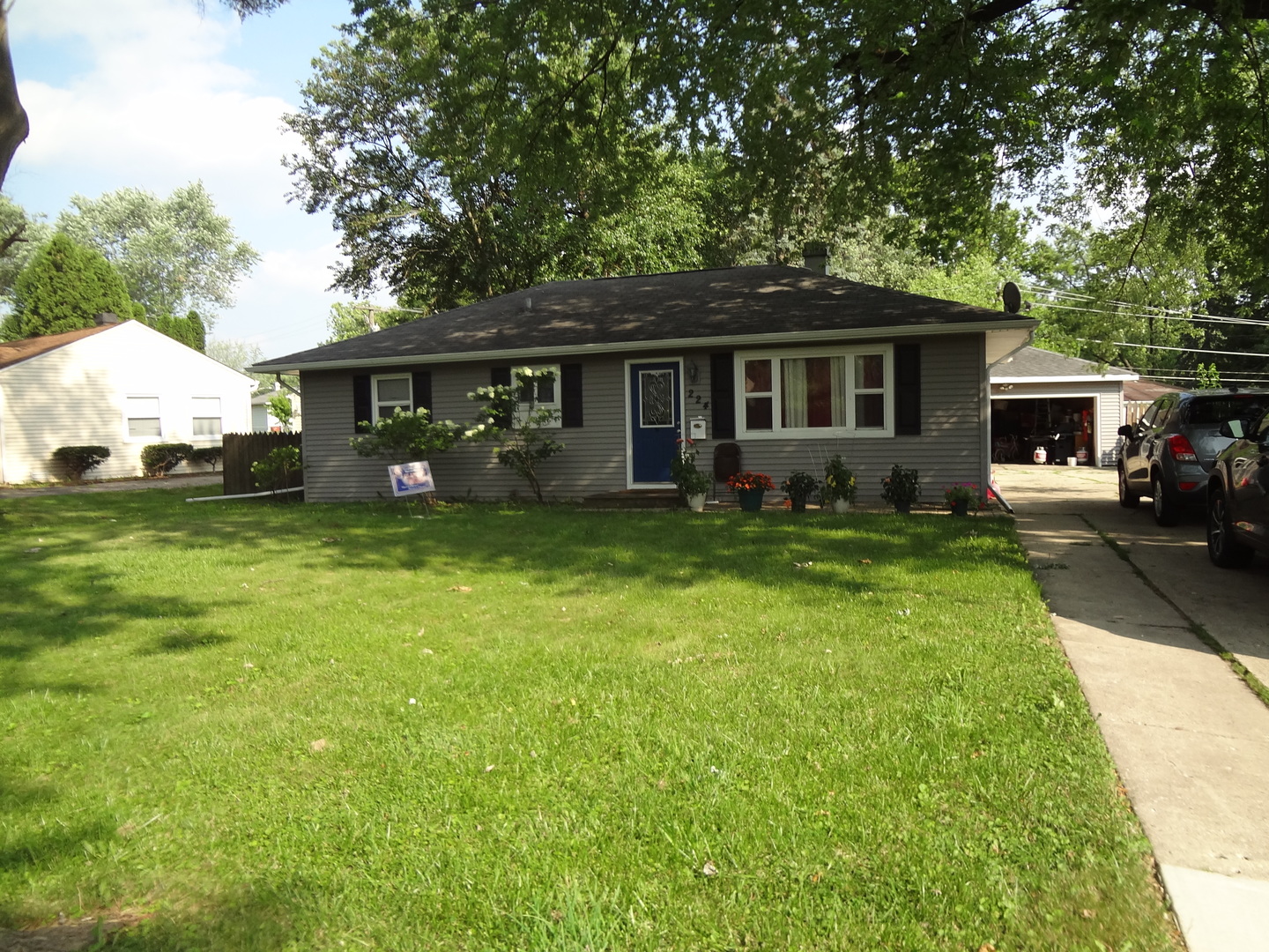 224 Fairway Road Carpentersville, IL 60110 - Photo 1 of 1