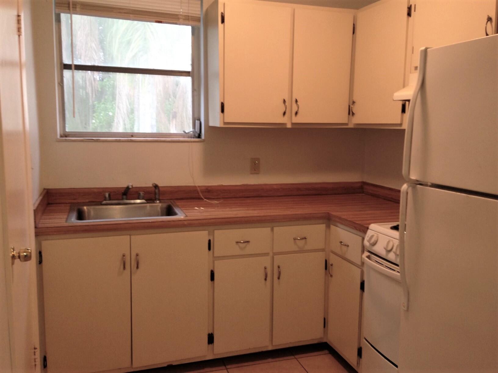 3181 Riddle Road West Palm Beach, FL 33406 - Photo 41 of 41 Efficiency