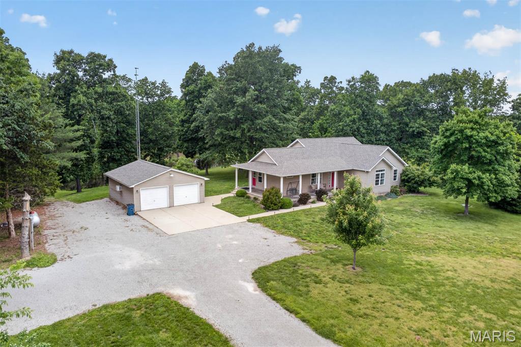 588 Deerfield Road Walnut Hill, IL 62893 - Photo 5 of 46