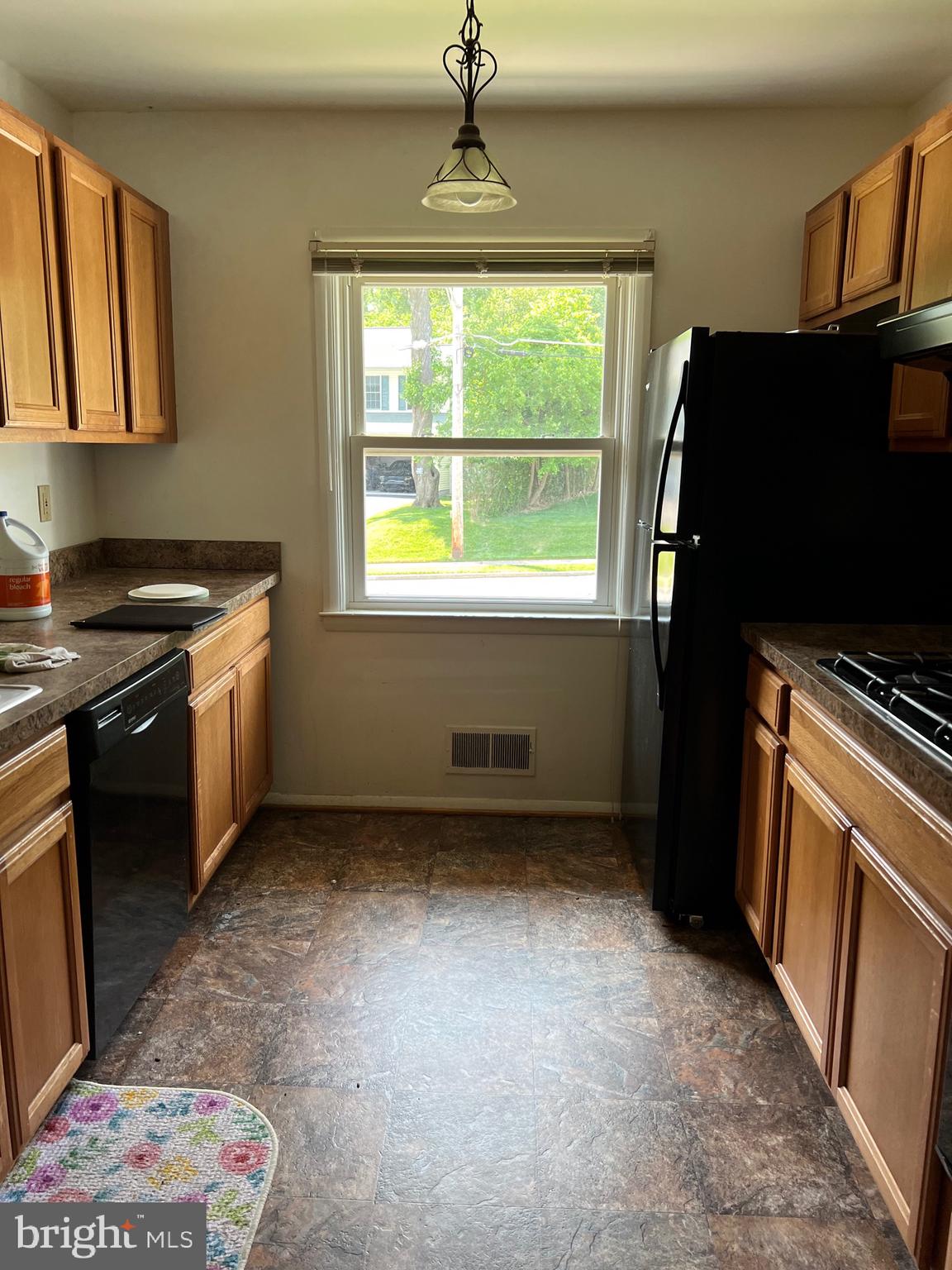 112 Nicodemus Road Reisterstown, MD 21136 - Photo 20 of 24 KITCHEN
