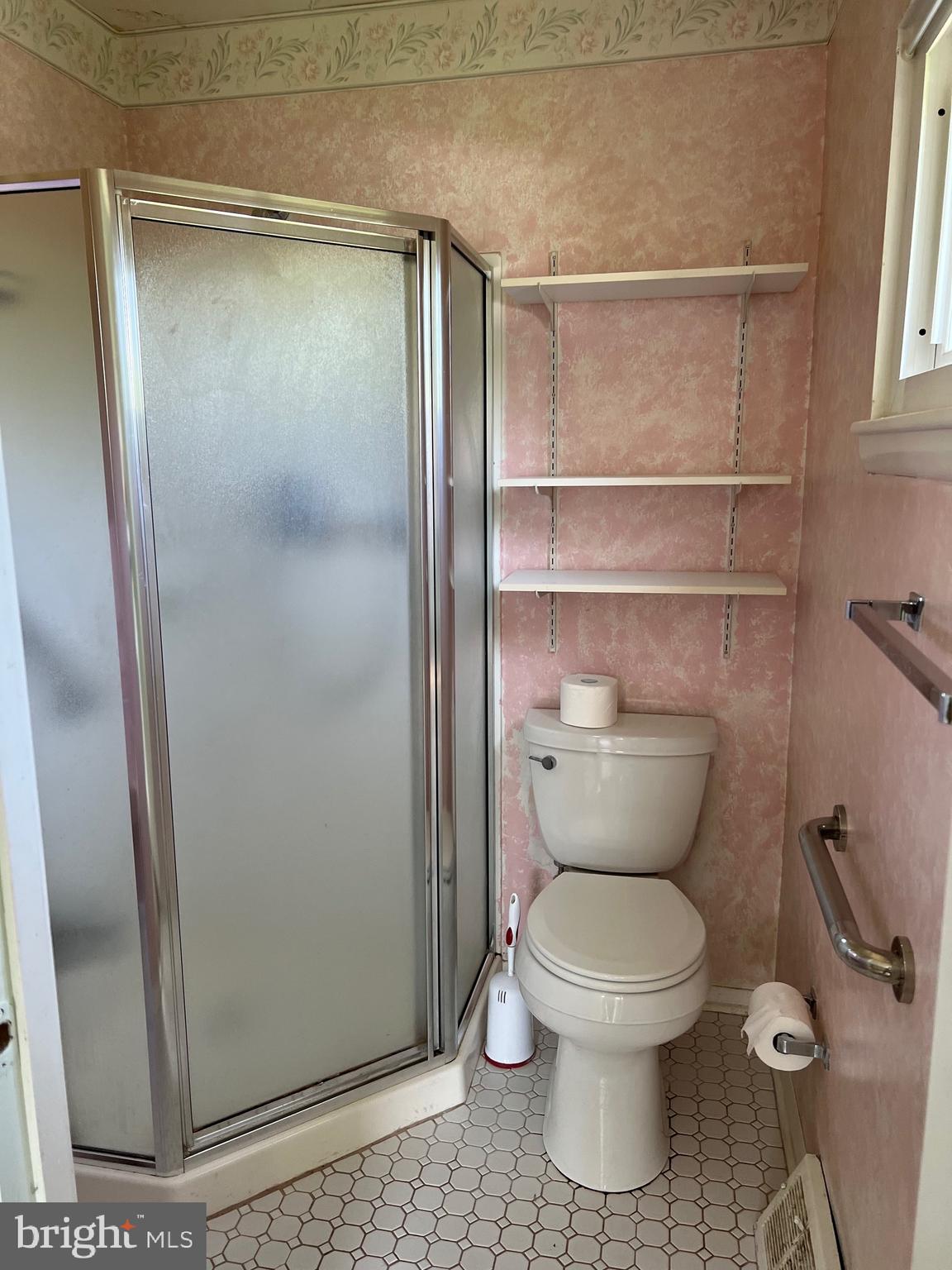 112 Nicodemus Road Reisterstown, MD 21136 - Photo 8 of 24 MASTER BATH