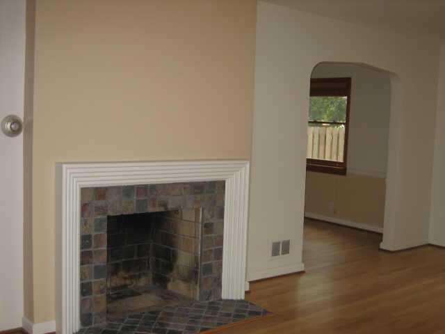 1584 Grenoble Road Columbus, OH 43221 - Photo 2 of 5