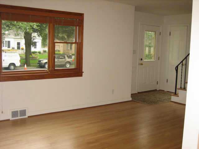 1584 Grenoble Road Columbus, OH 43221 - Photo 5 of 5