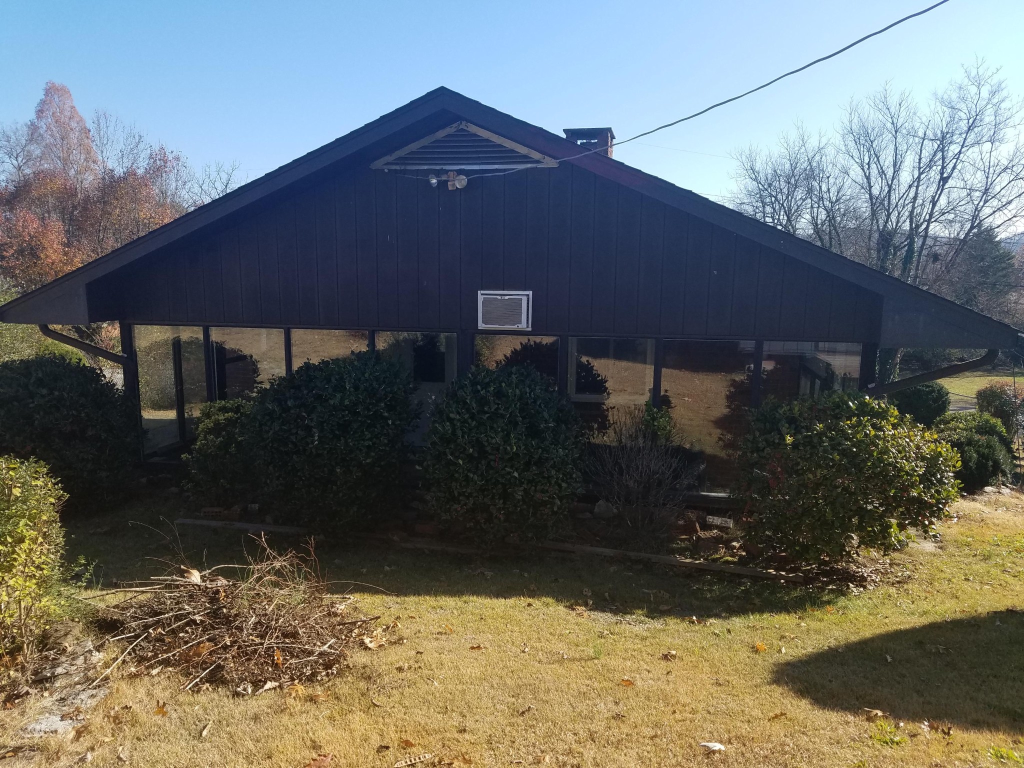 109 Tucker Road Oak Ridge, TN 37830 - Photo 19 of 20 a front view of house with yard