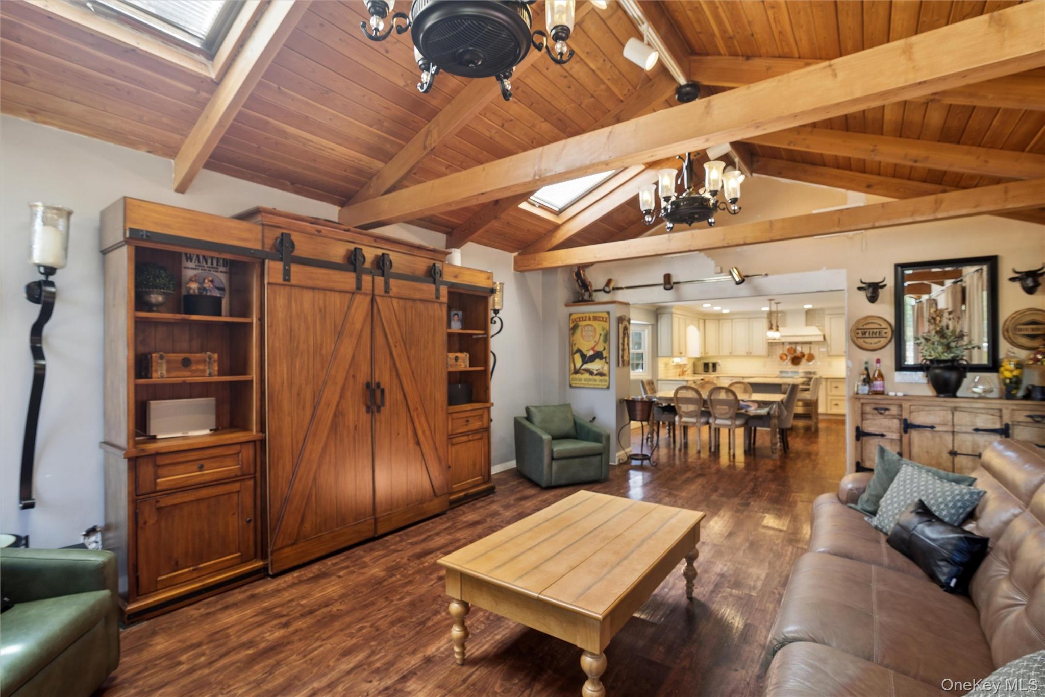 14 Loft Road Smithtown, NY 11787 - Photo 35 of 50