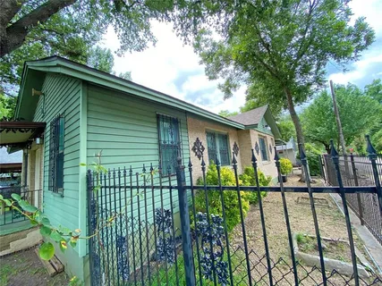 $299,900 | 1001 Grandview Avenue, Dallas, TX 75223