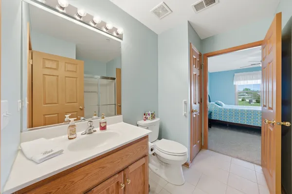 $269,900 | 20345 Rainford Drive, Unit 2C, Frankfort, IL 60423