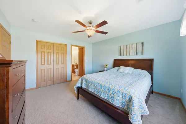 $269,900 | 20345 Rainford Drive, Unit 2C, Frankfort, IL 60423