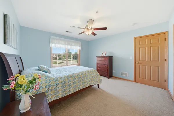 $269,900 | 20345 Rainford Drive, Unit 2C, Frankfort, IL 60423
