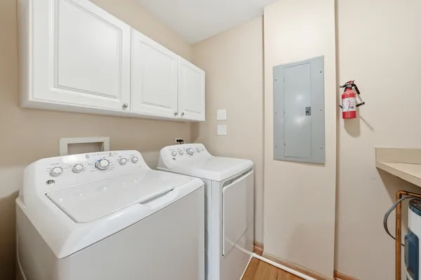 $269,900 | 20345 Rainford Drive, Unit 2C, Frankfort, IL 60423