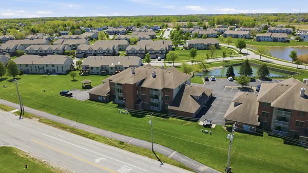 $269,900 | 20345 Rainford Drive, Unit 2C, Frankfort, IL 60423