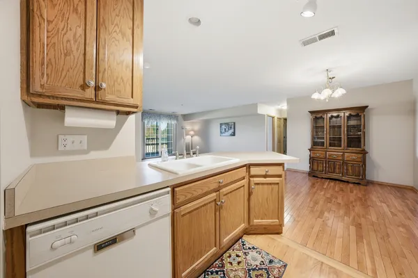 $269,900 | 20345 Rainford Drive, Unit 2C, Frankfort, IL 60423