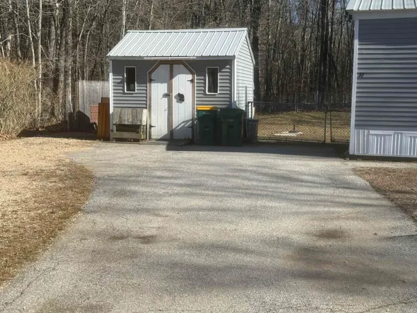 $160,000 | 37 Christopher Lane, Fremont, NH 03044
