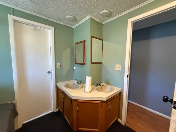 $160,000 | 37 Christopher Lane, Fremont, NH 03044