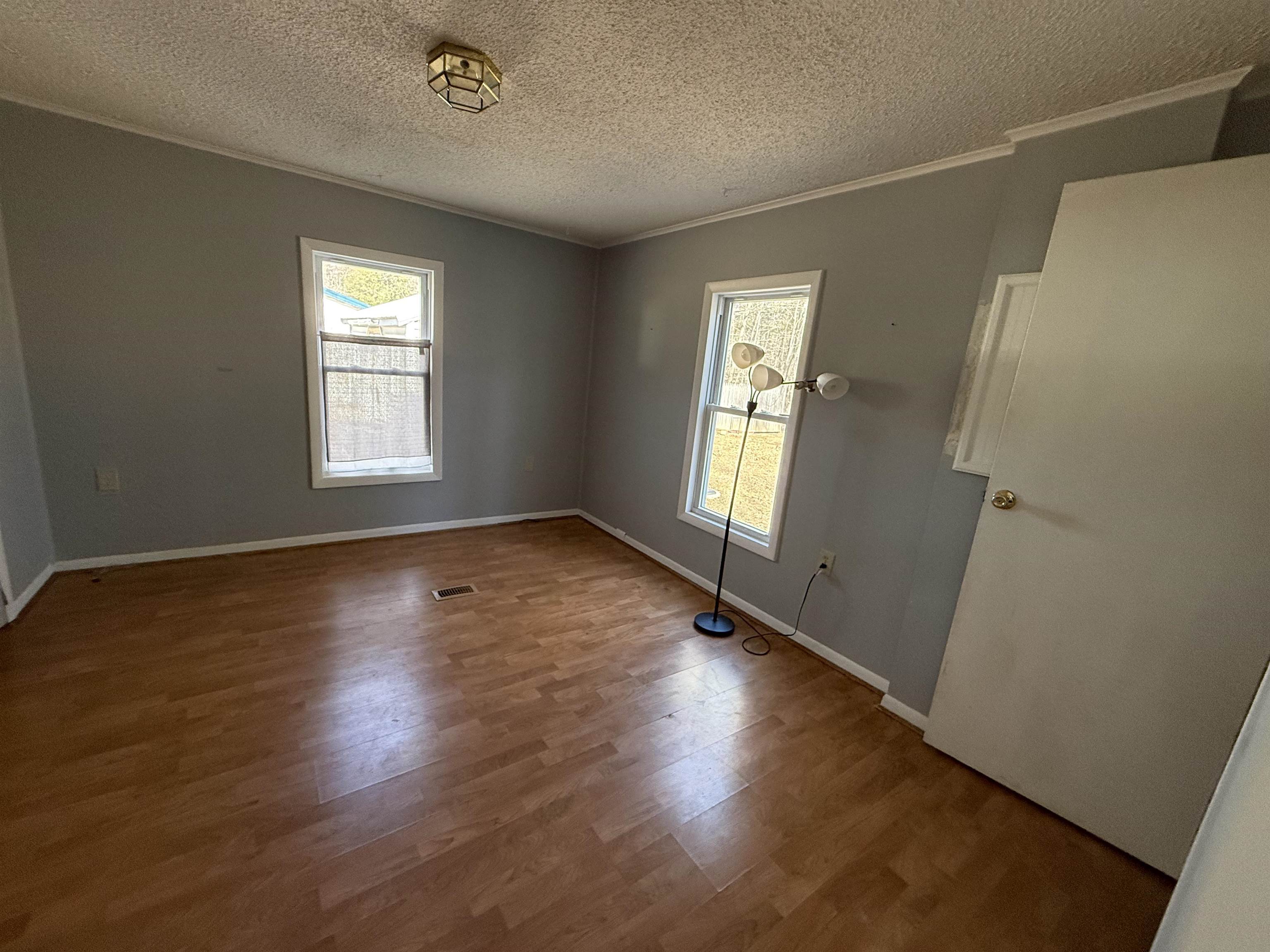 37 Christopher Lane Fremont, NH 03044 - Photo 23 of 32