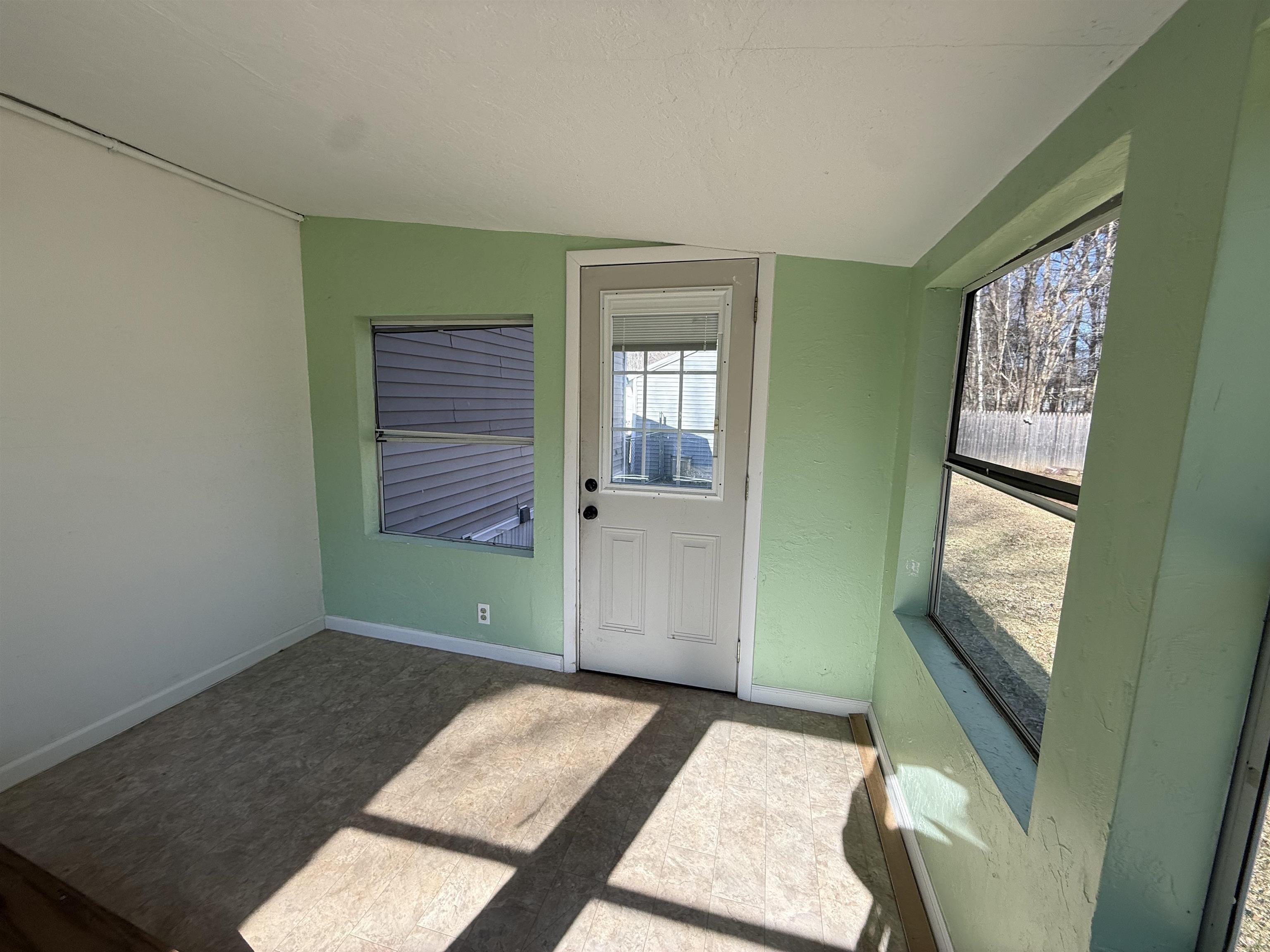 37 Christopher Lane Fremont, NH 03044 - Photo 27 of 32