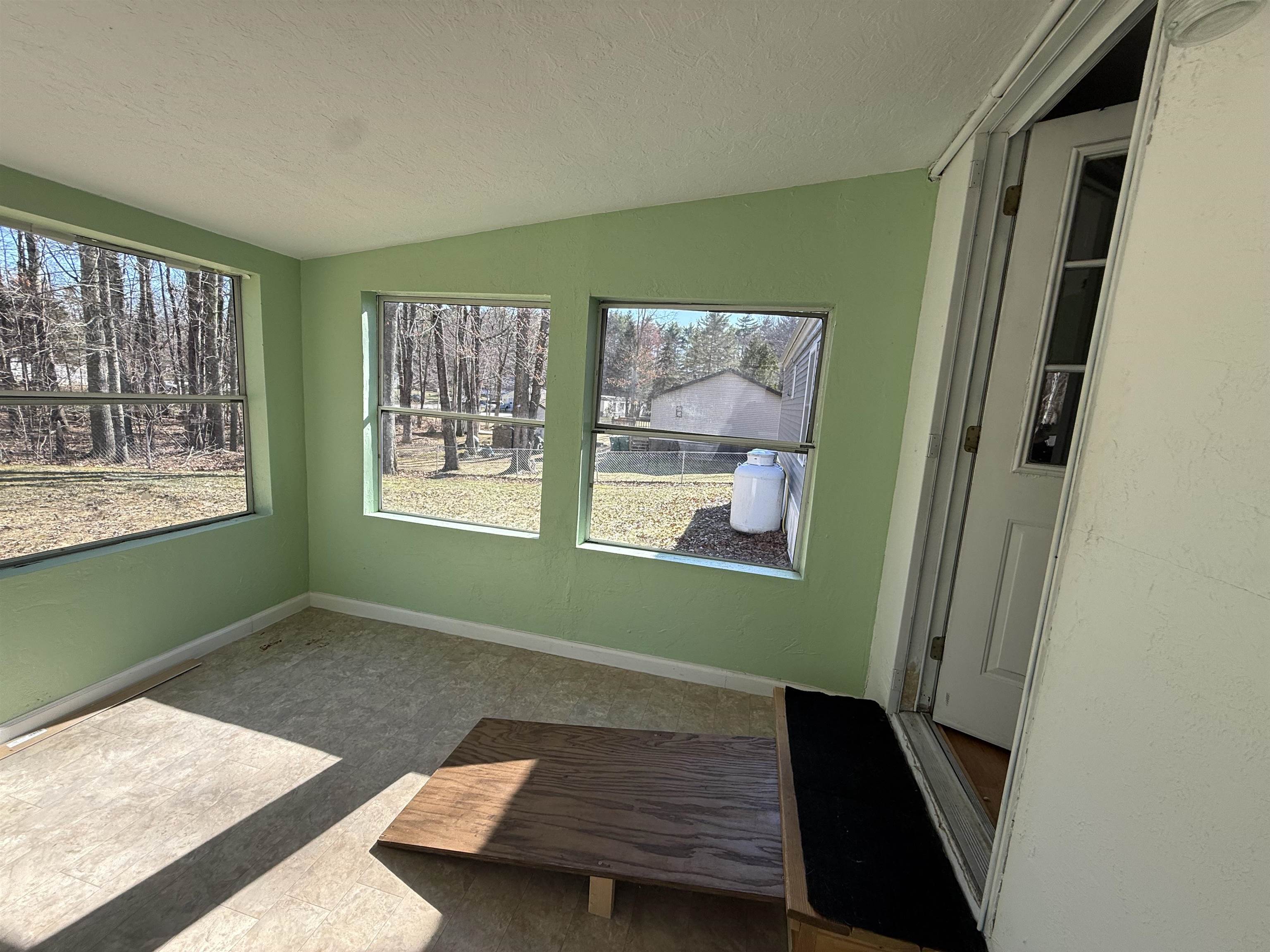 37 Christopher Lane Fremont, NH 03044 - Photo 30 of 32