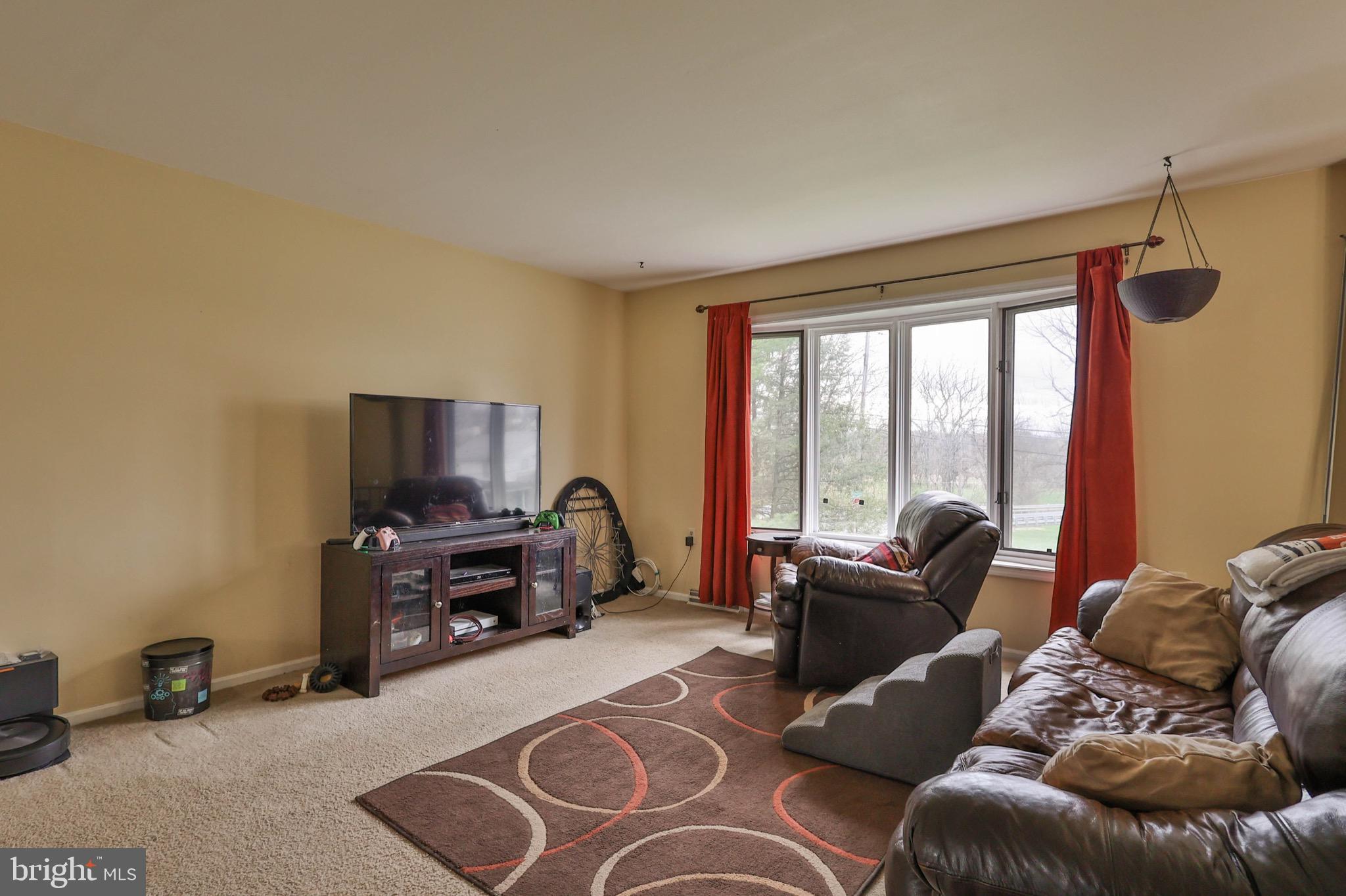 3110 Seiples Station Road Whitehall, PA 18052 - Photo 8 of 54 Gallery Image 8