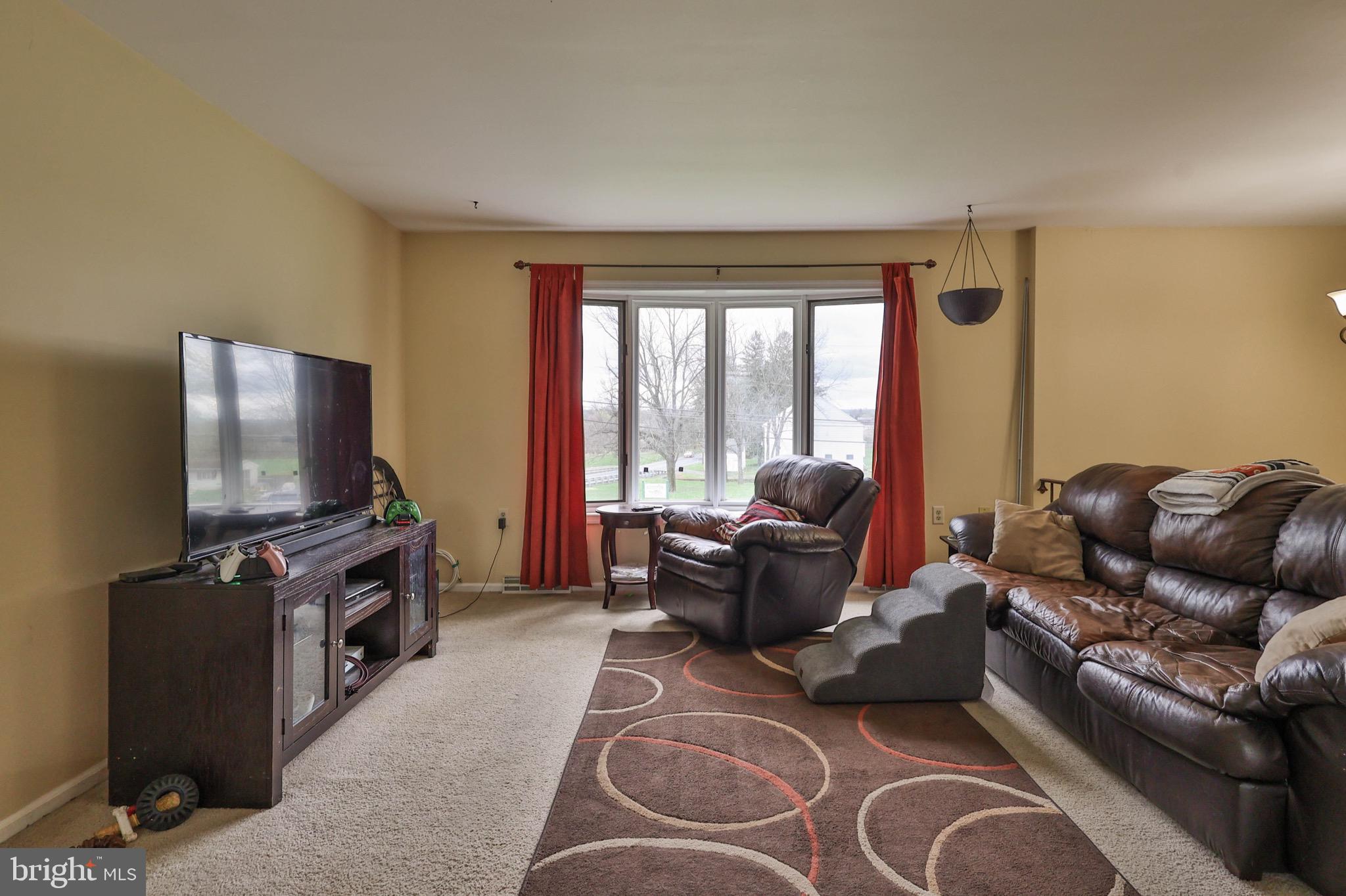 3110 Seiples Station Road Whitehall, PA 18052 - Photo 9 of 54 Gallery Image 9