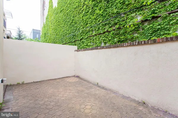 $2,895 | 763 South 15th Street, Unit 1, Philadelphia, PA 19146