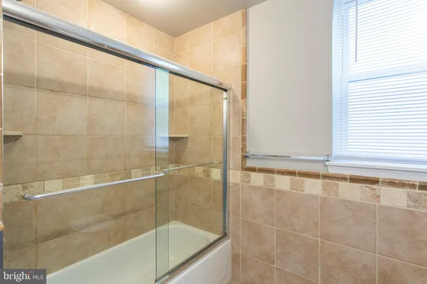 $2,895 | 763 South 15th Street, Unit 1, Philadelphia, PA 19146