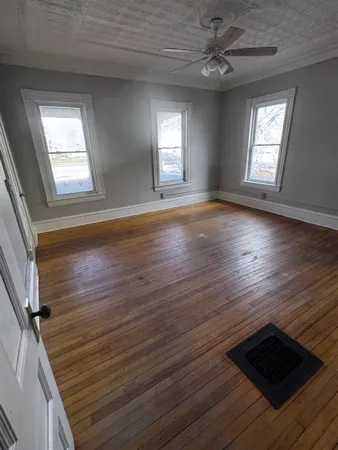$2,450 | 220 Broad Street, Unit 1, Claremont, NH 03743
