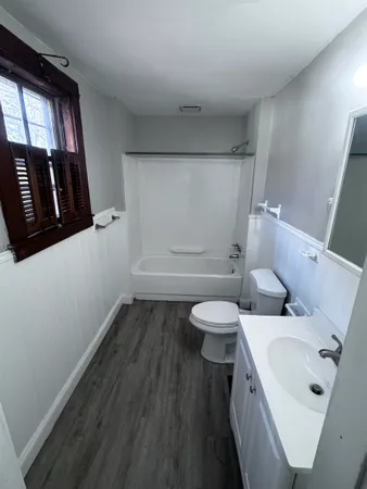 $2,450 | 220 Broad Street, Unit 1, Claremont, NH 03743