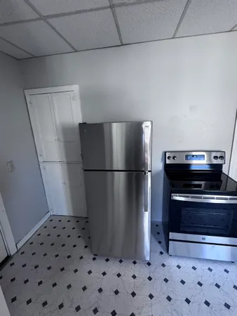 $2,450 | 220 Broad Street, Unit 1, Claremont, NH 03743