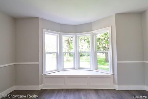 151 East Ruggles Highland, MI 48357 - Photo 8 of 36 Family room picture #2