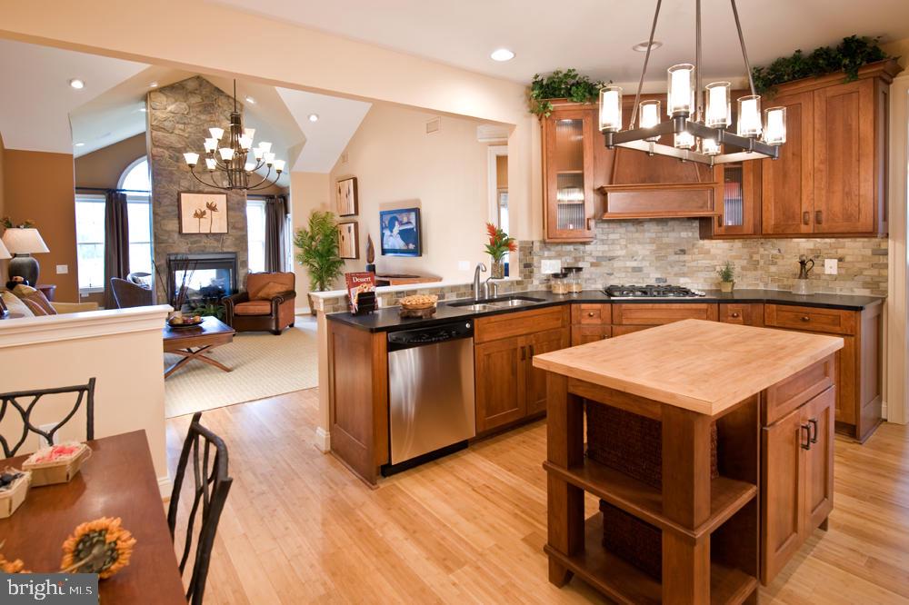 480 Patriots Way, Unit 206 Lititz, PA 17543 - Photo 2 of 11 Gallery Image 2