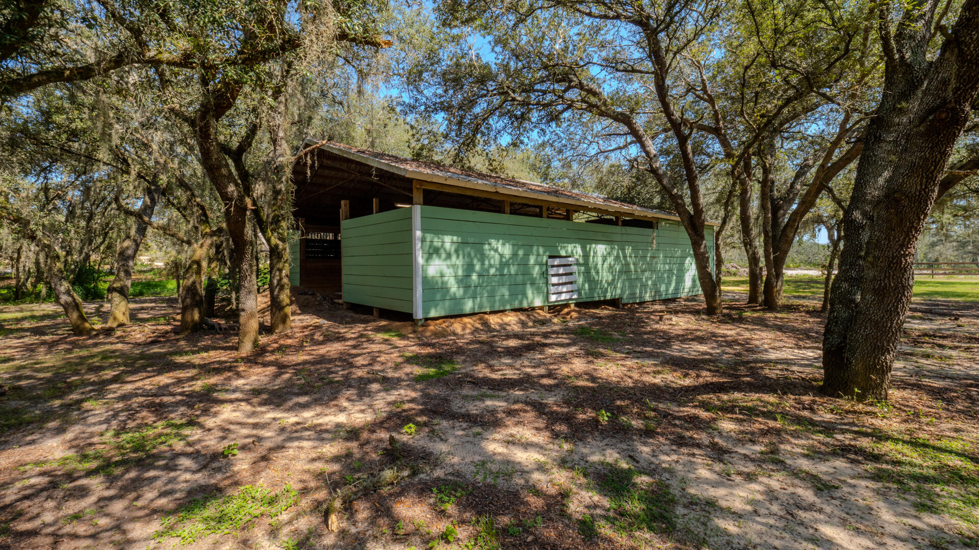 2011 Hartt Road Sebring, FL 33870 - Photo 27 of 29 P1119503