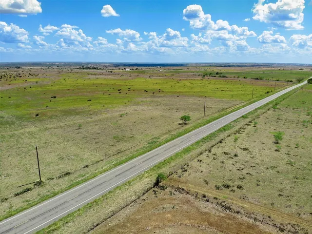 $1,295,000 | 963 East Bertram Tx 78605 East, Bertram, TX 78605