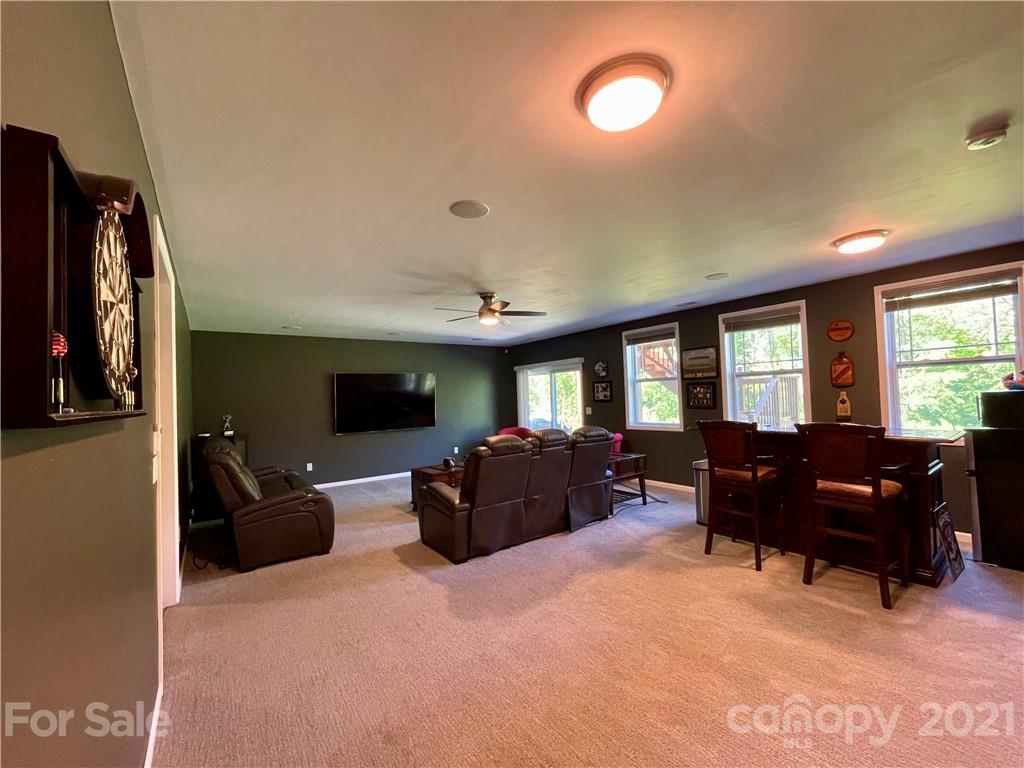 9423 Inverness Bay Road, Unit 87 Charlotte, NC 28278 - Photo 13 of 39 Gallery Image 13